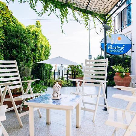 Mistral Residence Canneto  Exterior foto