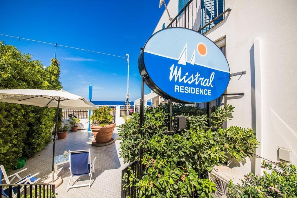 Mistral Residence Canneto  Exterior foto